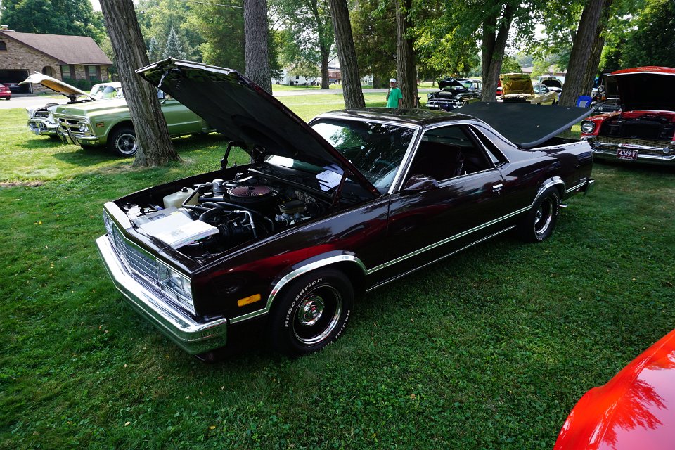 Hawker Shade Tree Auto Show 2021